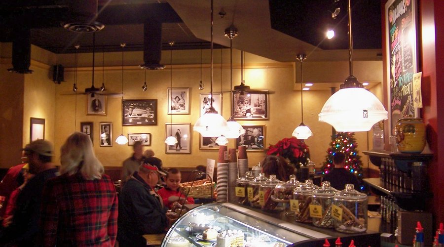 Aromas Specialty Coffees & Cafe