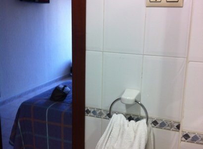 baño y habitación