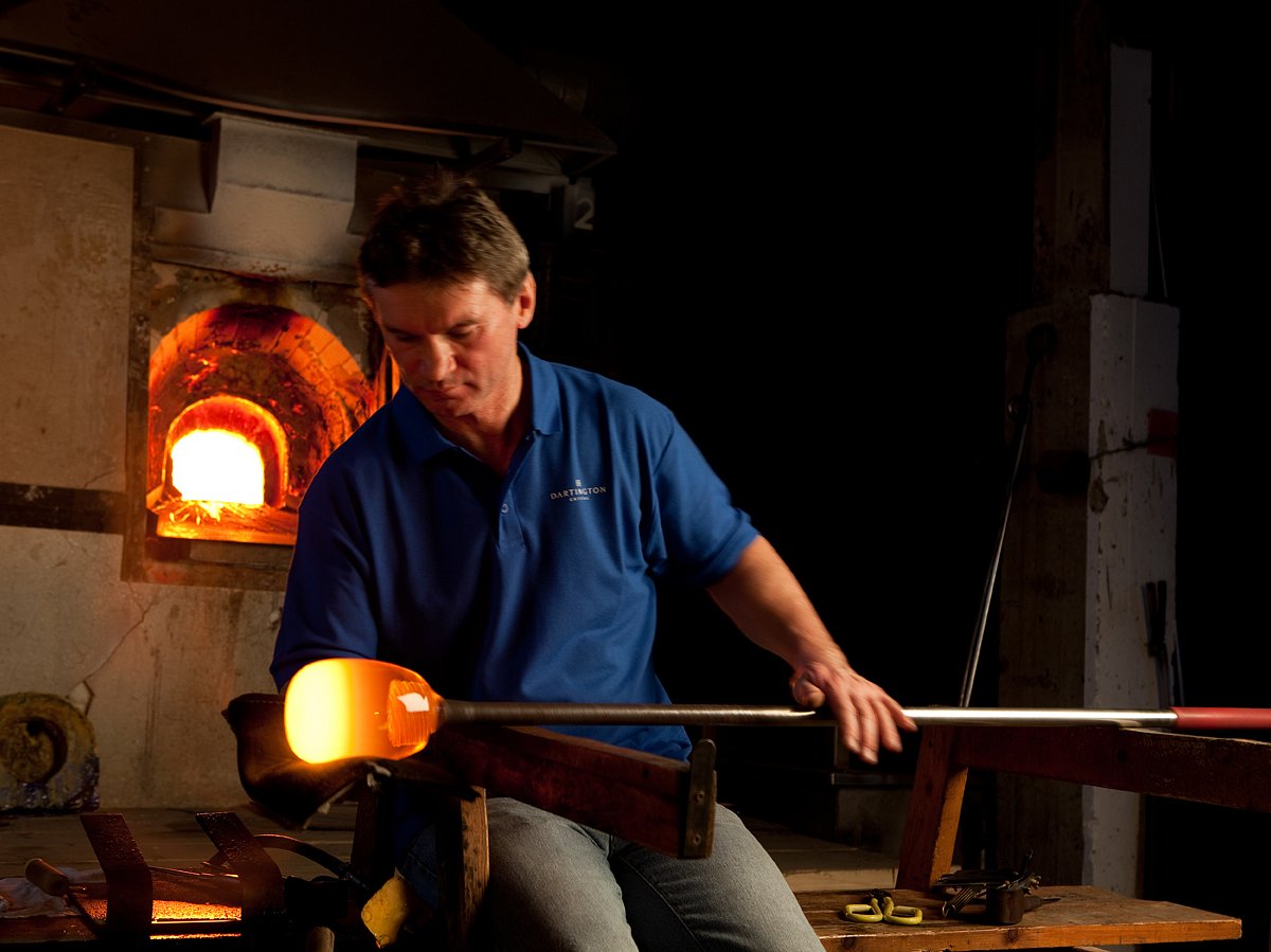 Our master. The Glass-Blowers. Dartington Crystal. Dartington photos.