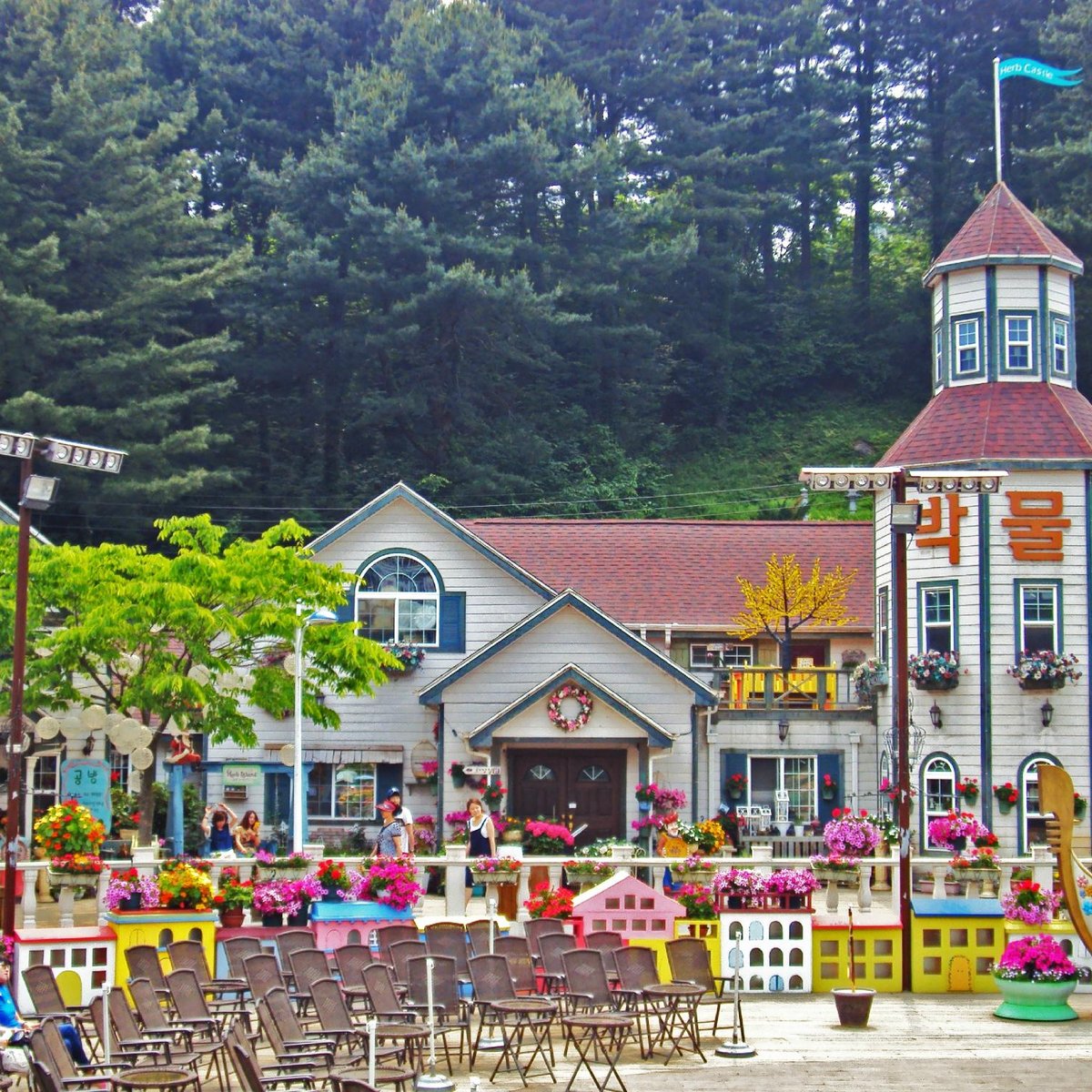Born город. Herbisland. Pocheon Kyongbok обзор.