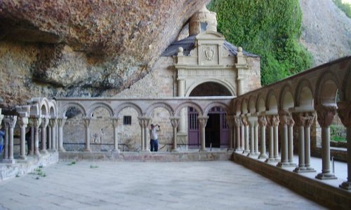 Claustro