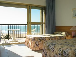Room & Suite