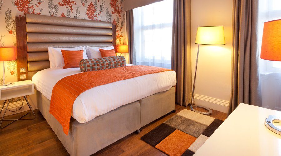 Plush egyptian cotton bedding
