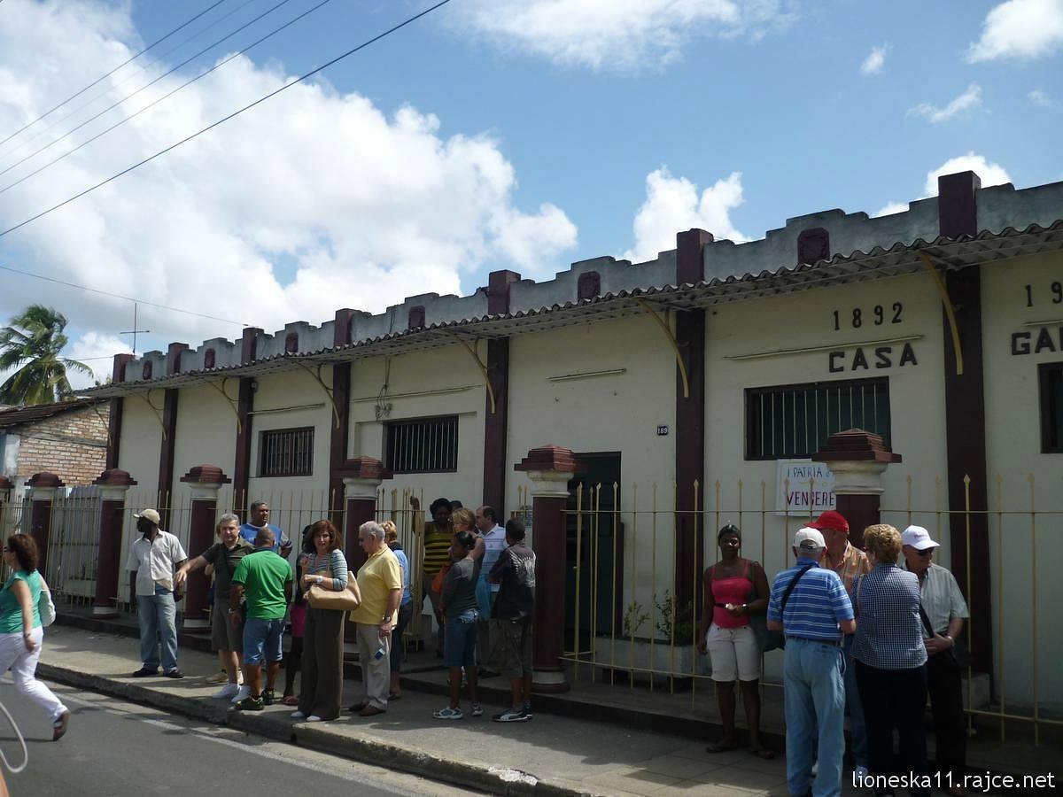 Liqueur de rhum au cafédélicieux - Photo de Cuba, Les Caraïbes -  Tripadvisor