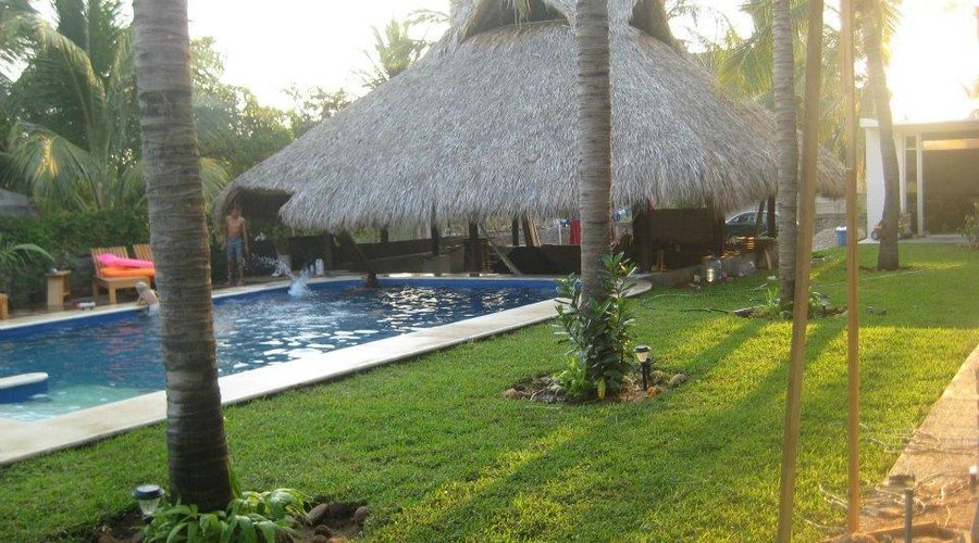 this picture is from the new mondala en la punta zicatela(calle michoacan)