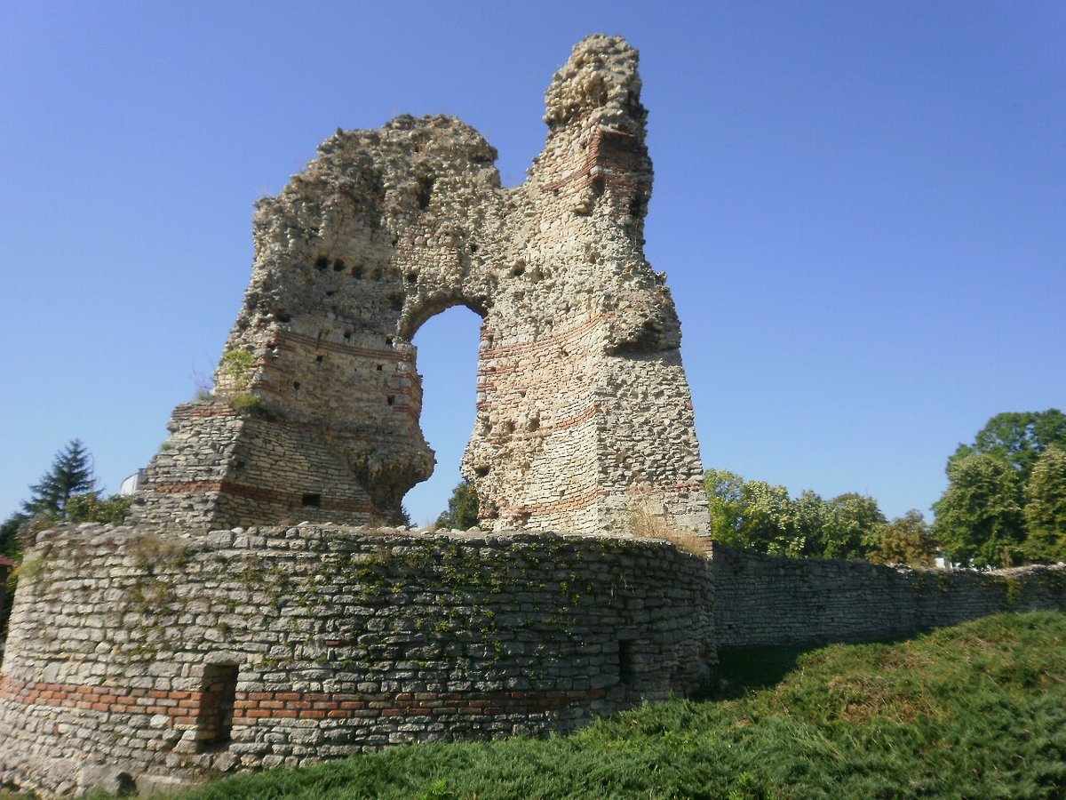 The Ancient Roman fortress Castra - Last Roman's page