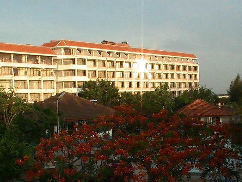 โรงแรมชะอำรอยัล บีช โรงแรมใน เมืองเพชรบุรี