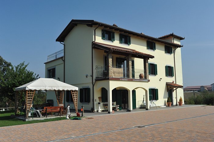 B&B CASCINA ROSA CAMILLA - Prices & Guest house Reviews (Carpeneto, Italy)