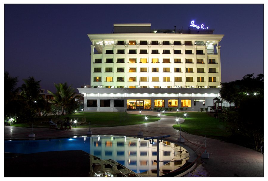 maharashtra tourism hotel shirdi