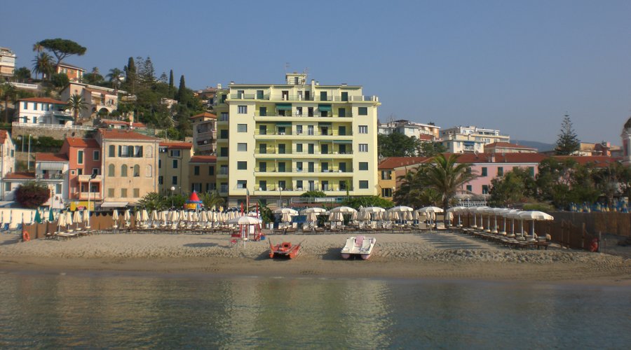 Veduta dalla spiaggia