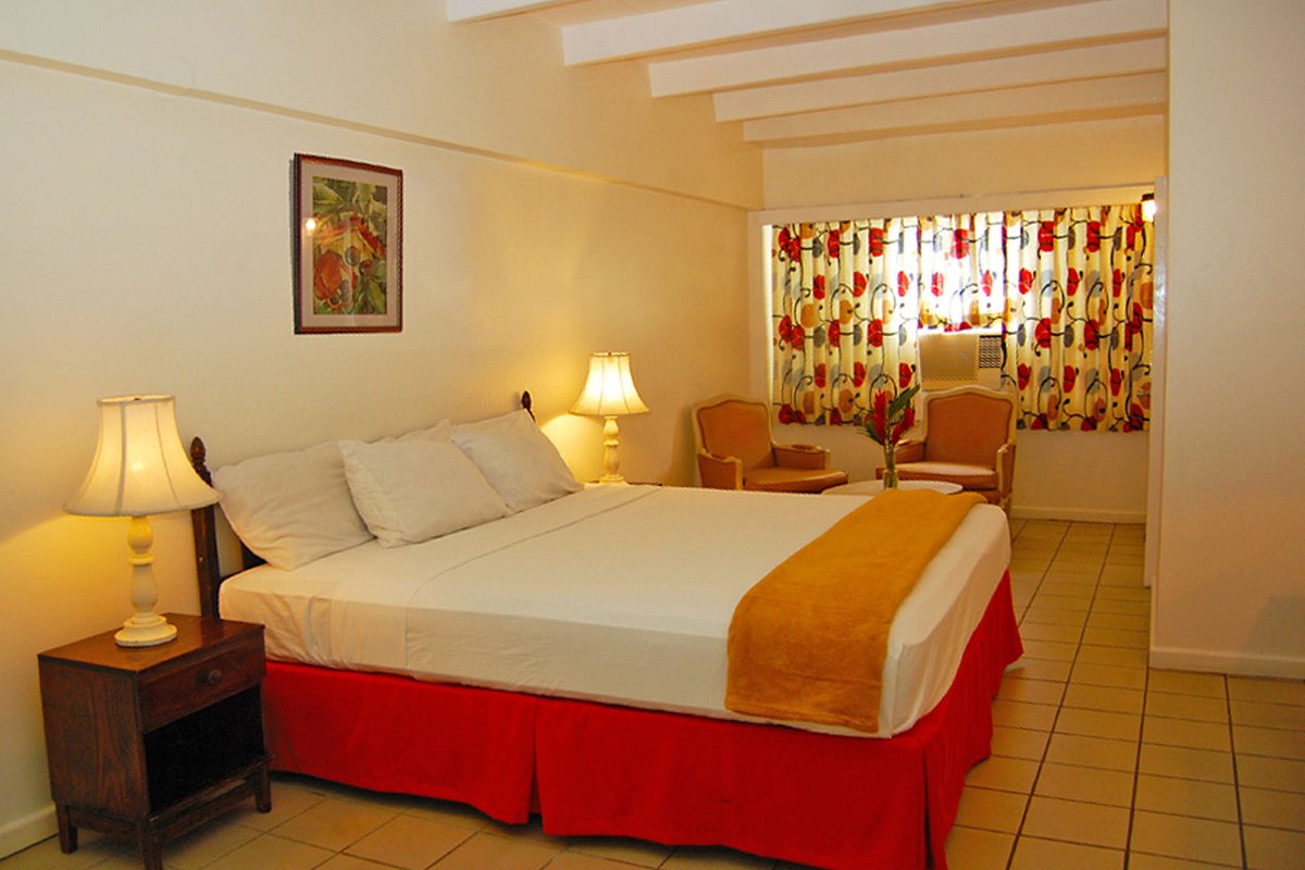 Pineapple Court Hotel, hotel in Ocho Rios