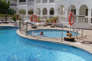 Pool & Beach