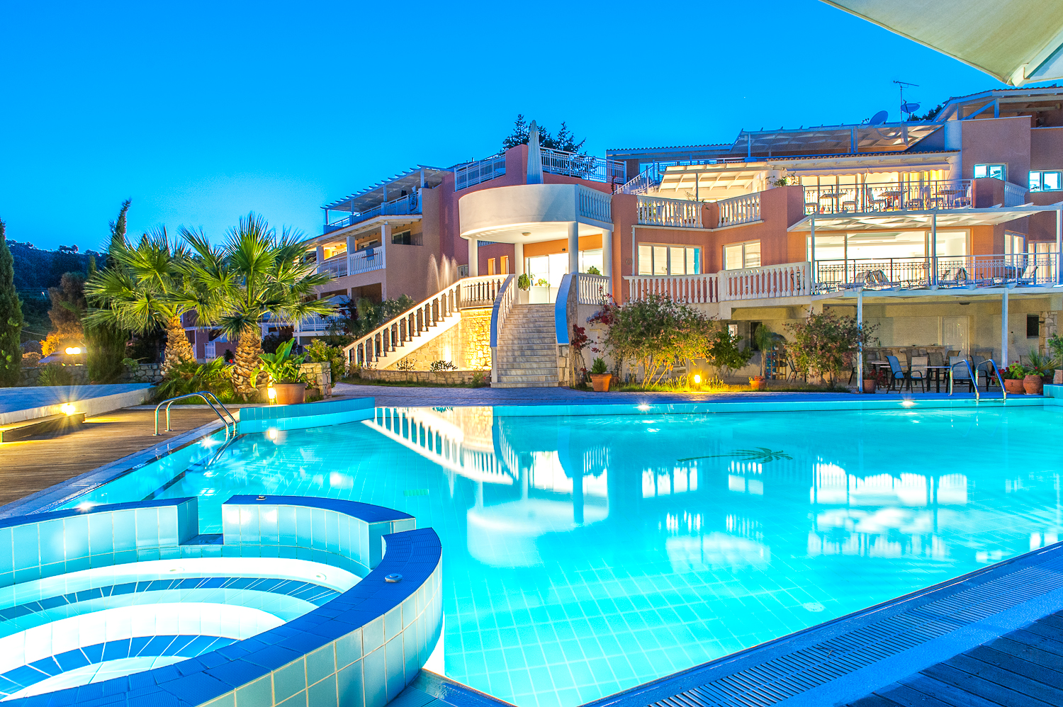 Belvedere hotel and cheap luxury suites zante