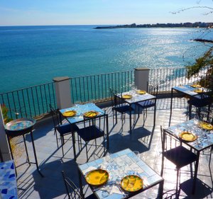 il ristorante slow food nella terrazza al IV piano dell'hotel Palladio