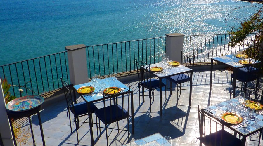 il ristorante slow food nella terrazza al IV piano dell'hotel Palladio