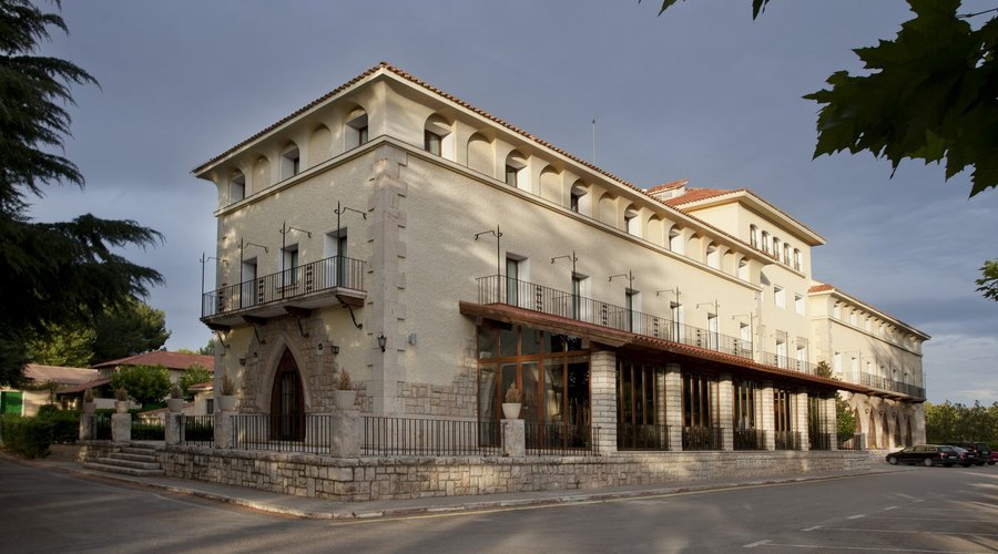 Exterior del Parador.