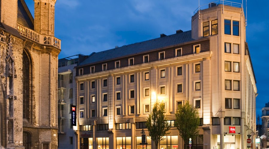 View square and hotel