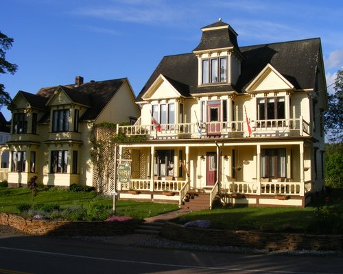 The Maple Inn