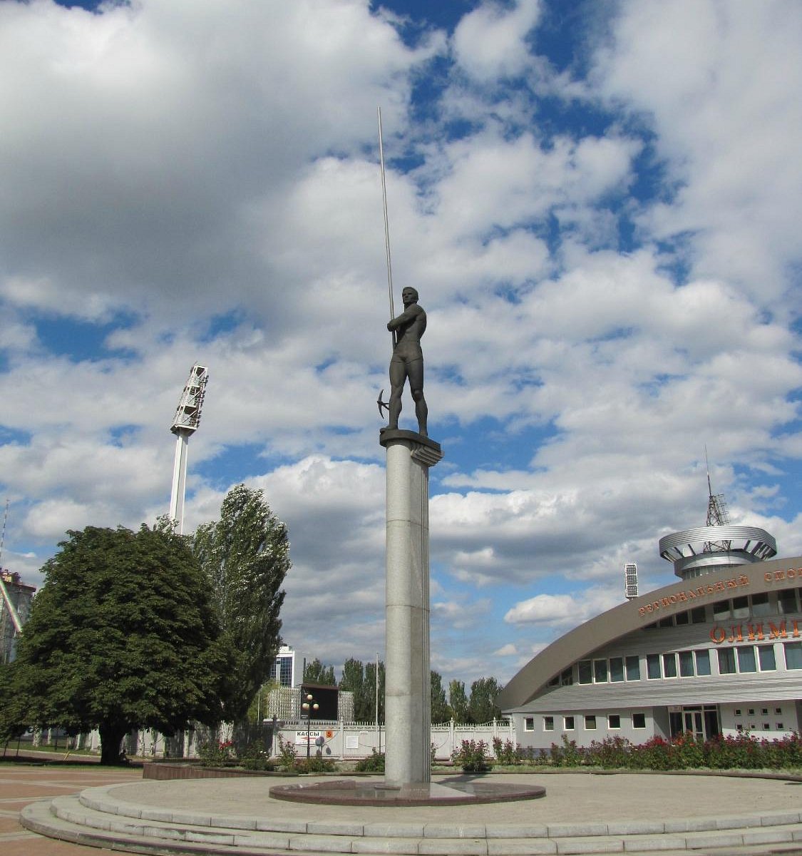 Памятник Сергею Бубке