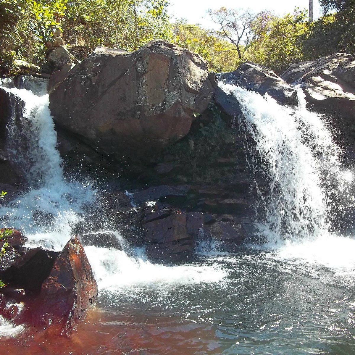 Conheça o Águas Corrente Park, Cachoeira dentro de um Parque Aquático