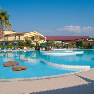 Horse Country Resort - piscina centrale