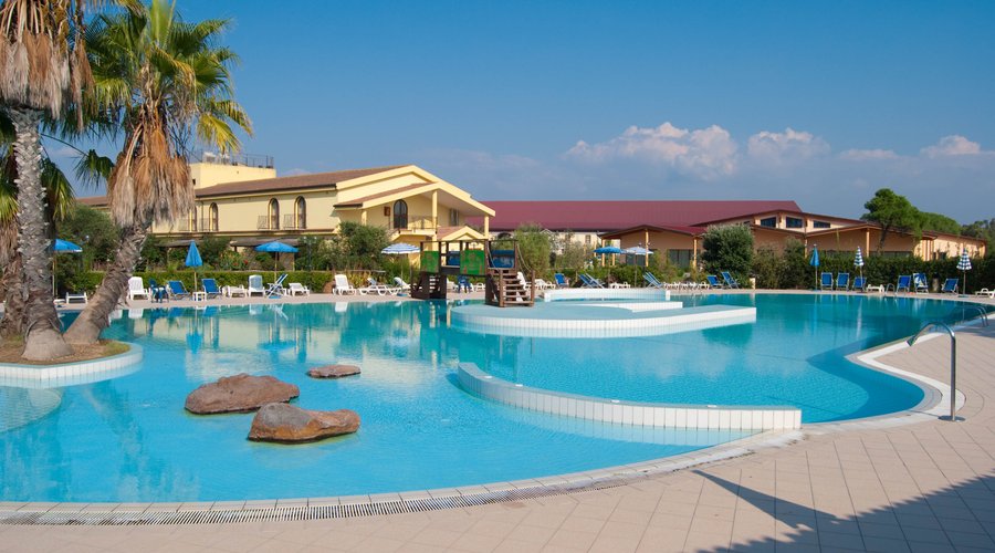 Horse Country Resort - piscina centrale
