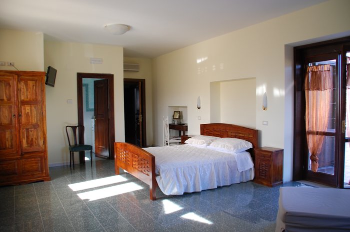 VILLA DELLE ACACIE - Prices & Ranch Reviews (Sala Consilina, Italy)