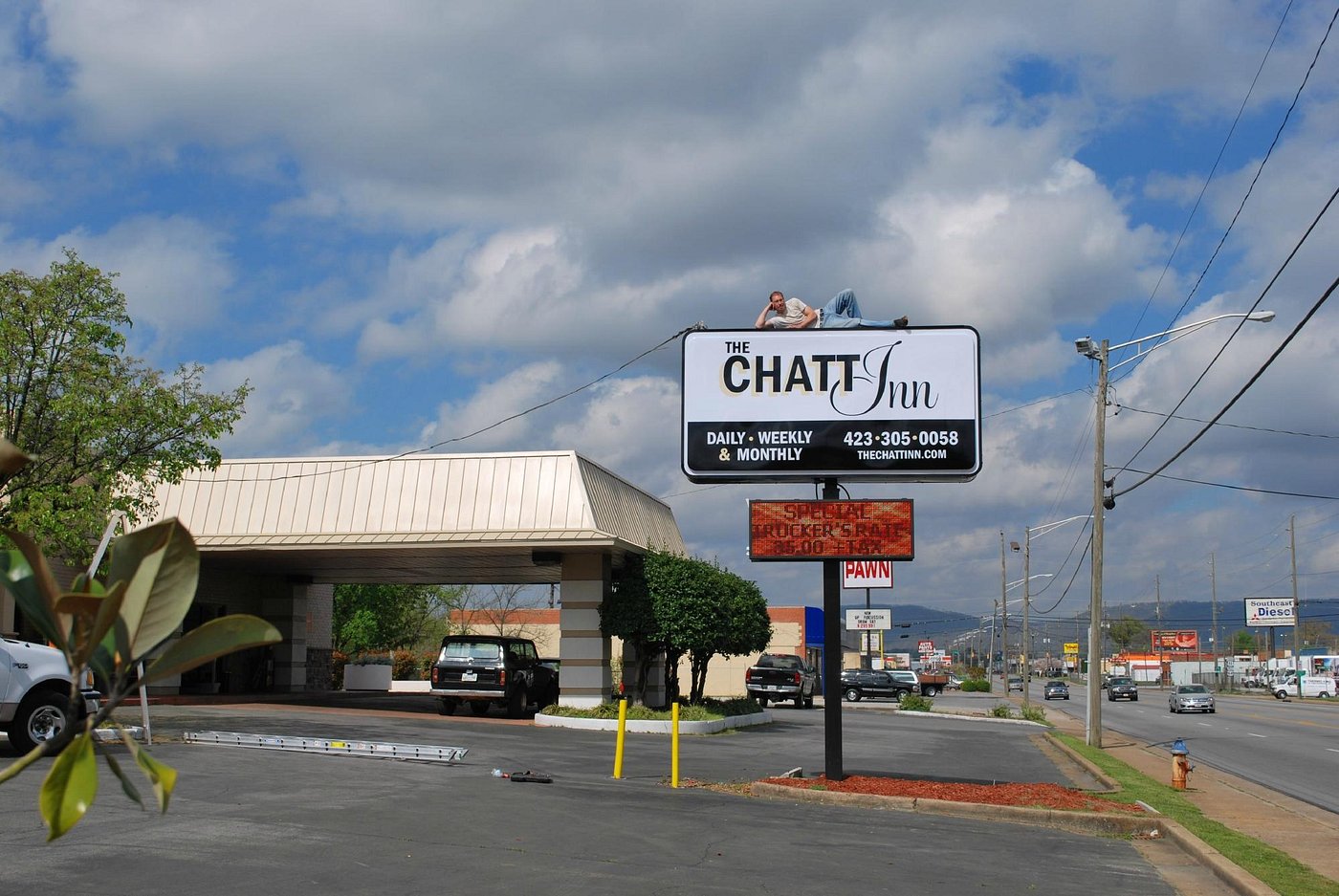 The Chatt Inn Reviews & Photos