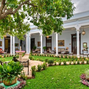Casa Azul Hotel Monumento Historico, hotel in Merida