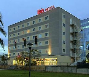 ENTRADA HOTEL