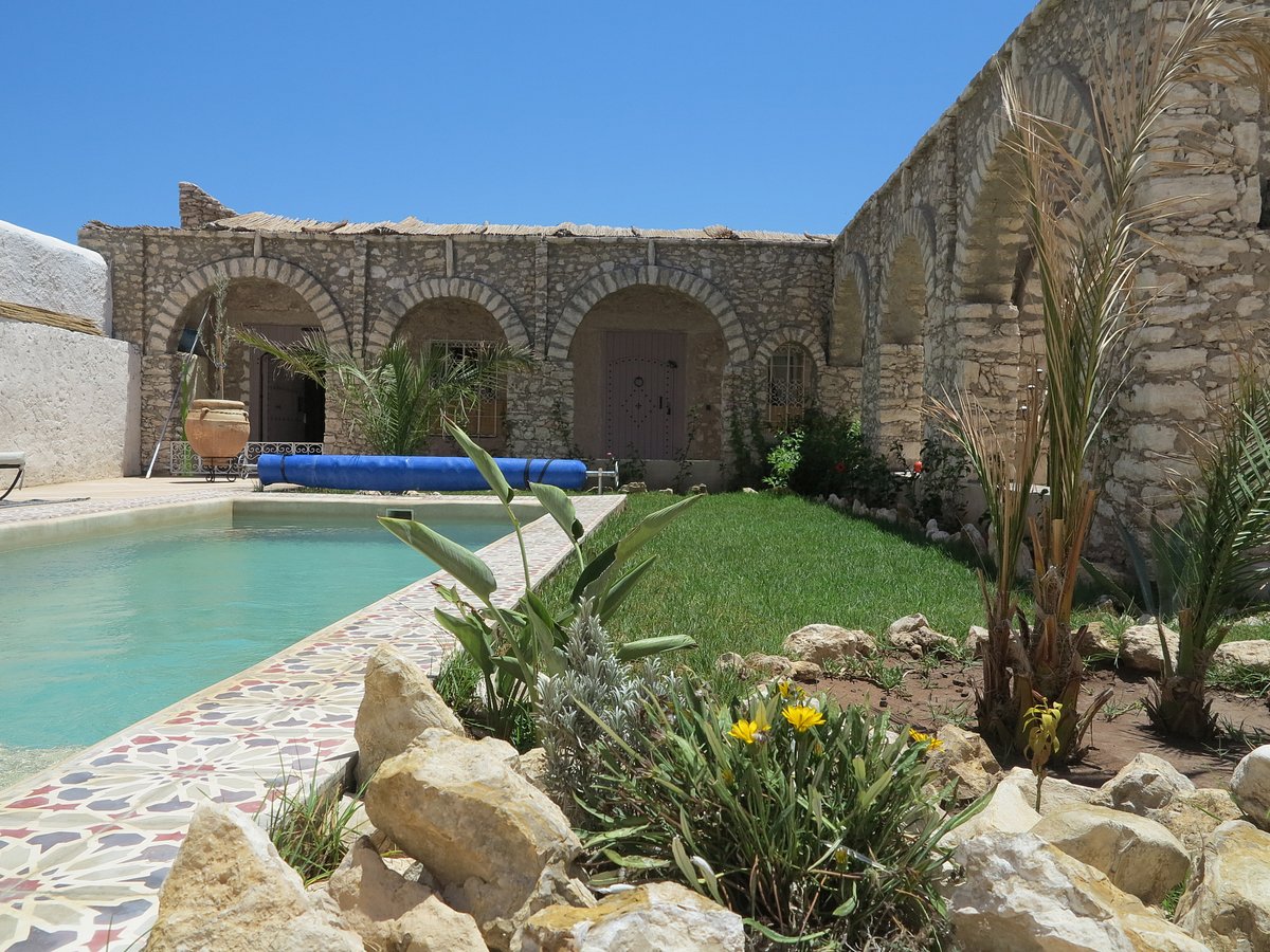 Villa Salvatore, hotel em Ghazoua