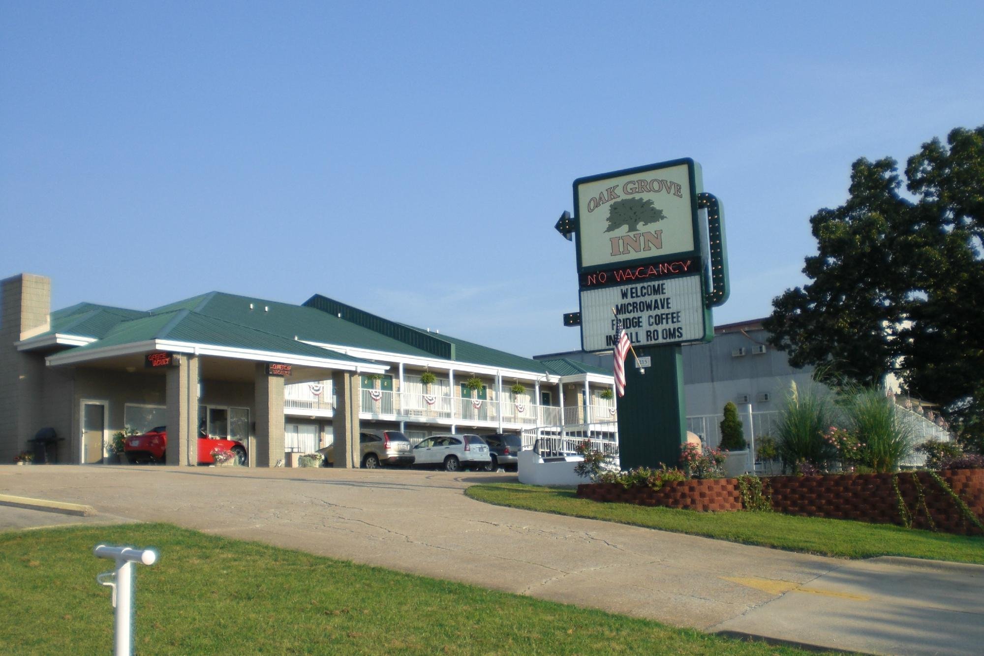 OAK GROVE INN - Updated 2022 Prices & Reviews (Branson, MO)