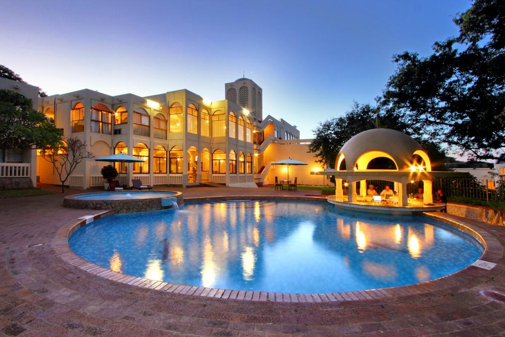 VICTORIA FALLS RAINBOW HOTEL Now R 1 853 Was R 3 0 3 0   Rainbow Hotel Victoria 