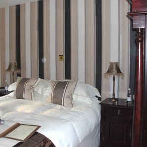 Nice decoration and comfortable king size
