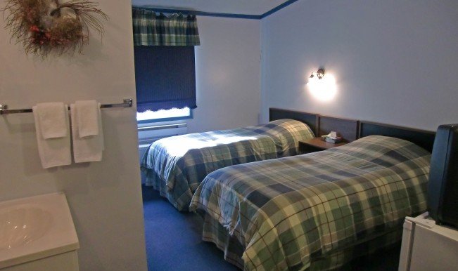 2 BED ROOM