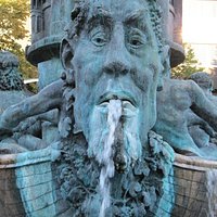 Brunnen am Görresplatz