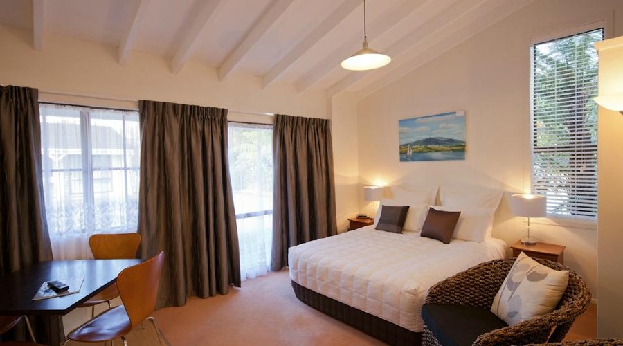 Large one bedroom unit