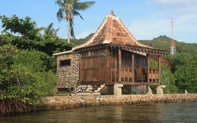 WARU Cottage