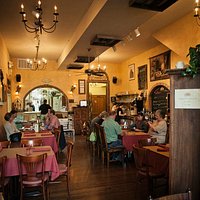 Pizzeria Interior - 42 Seats