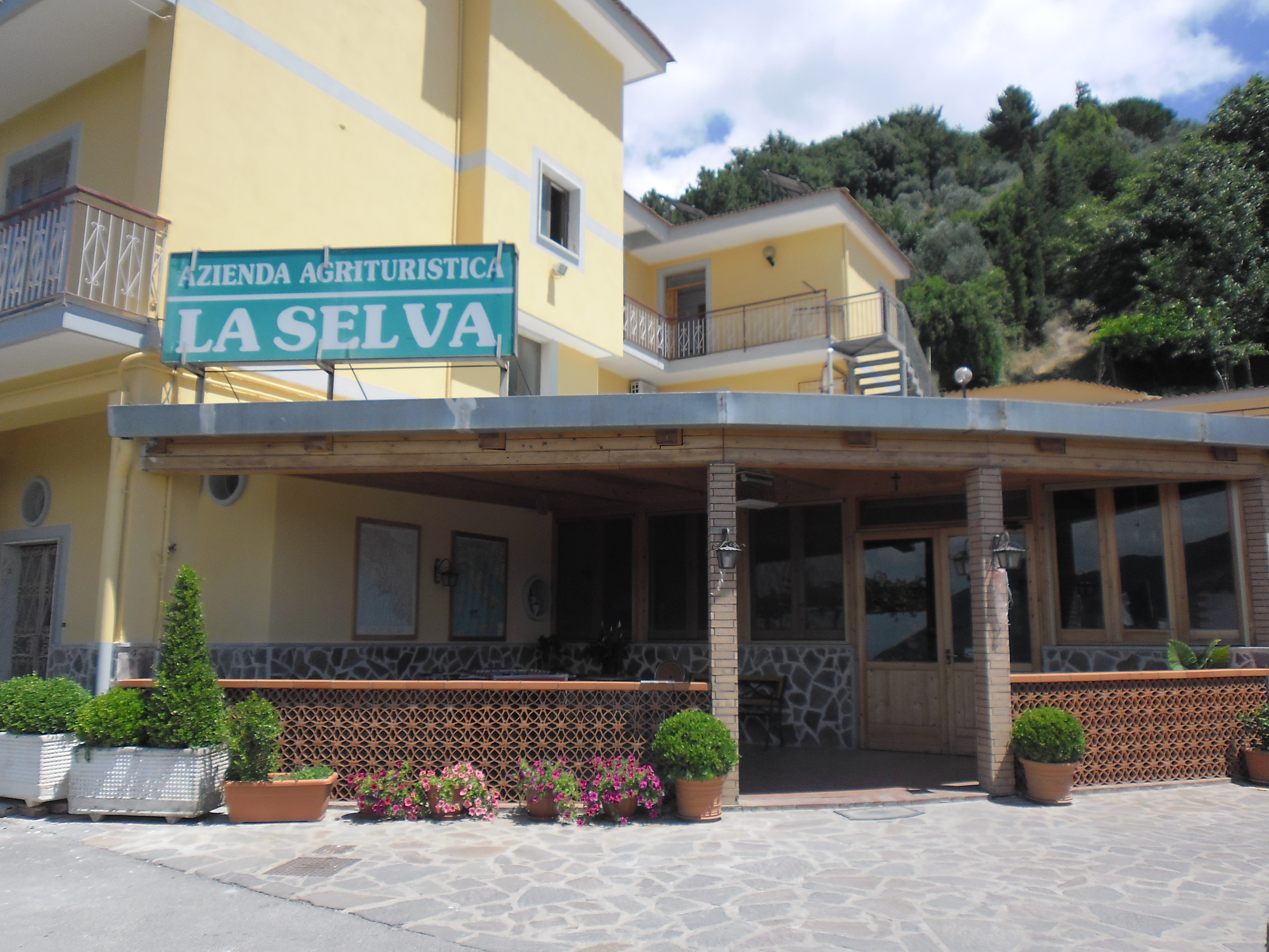 AGRITURISMO LA SELVA Hotel (Cava De' Tirreni, Salerno): Prezzi 2021 E ...