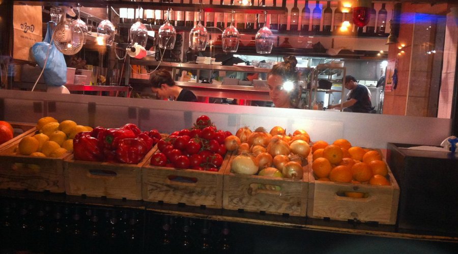                   The kitchen is just behind this lovely vegi bar

                
