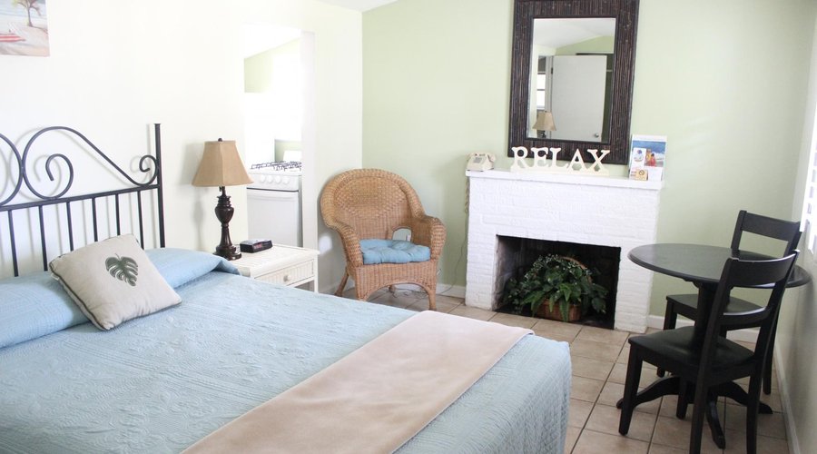 Oceanfront/Garden View Cottage