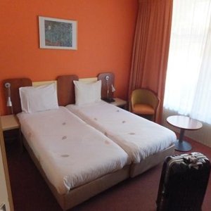1F twin room