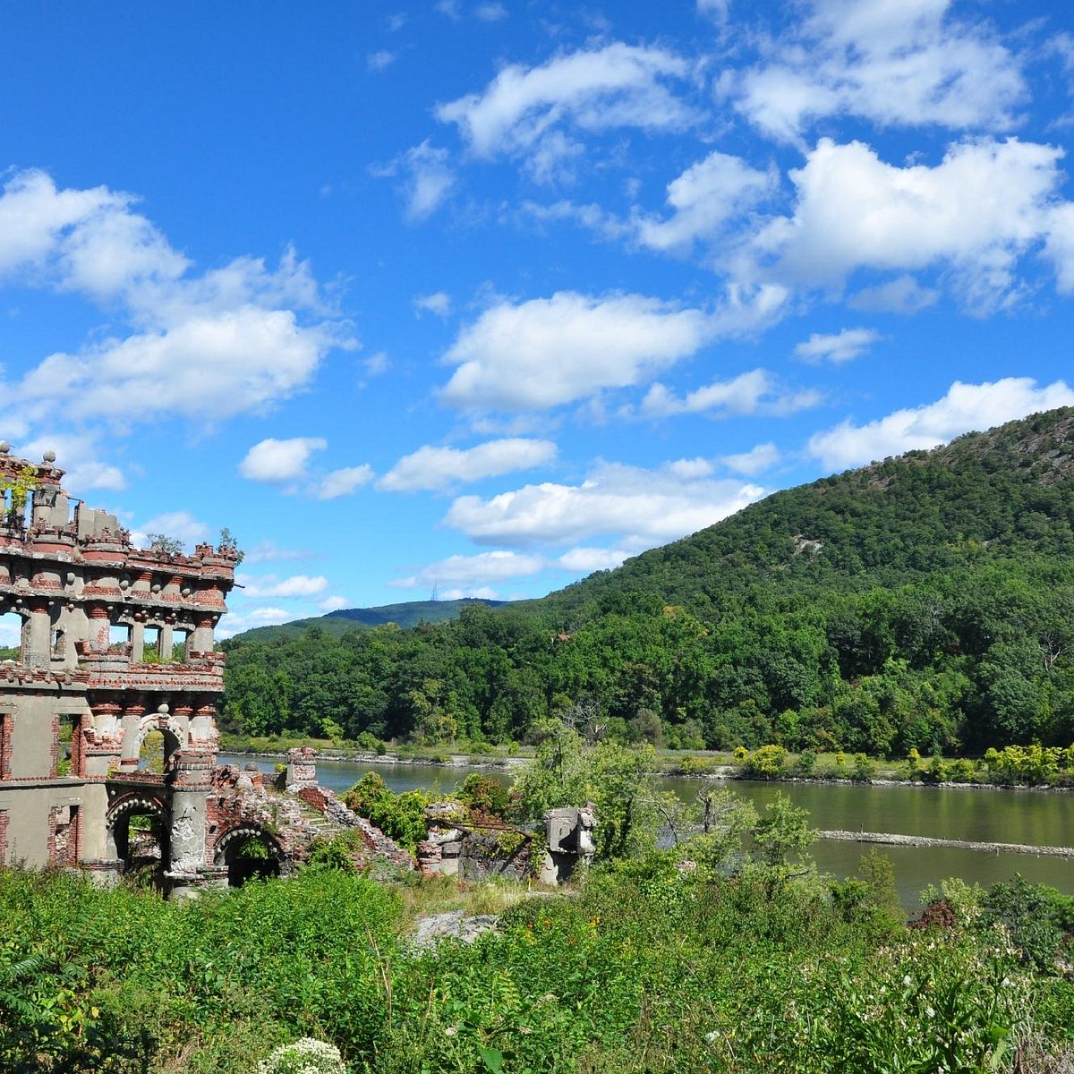 bannerman castle cruise and walking tour