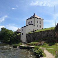 View of Nyköpingshus from the riverside path