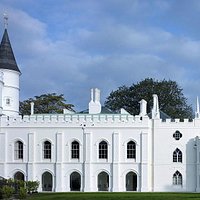 The extraordinary south front of Strawberry Hill