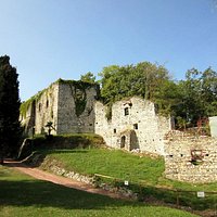 i resti della rocca