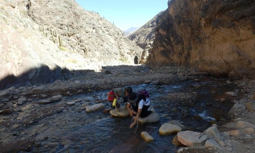 sendero del rio
