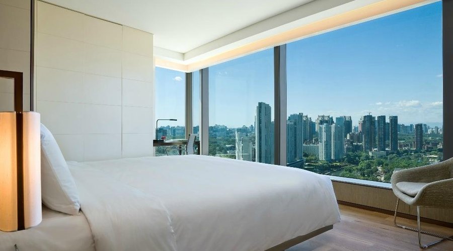 Corner room