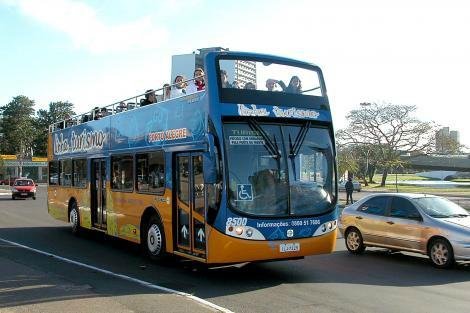 How to get to Centro Comercial Itaimbé in Porto Alegre by Bus or Ferry?